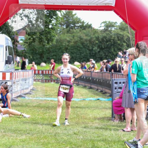 21.06.2026 - 29. Vierlanden-Triathlon Andreas Tolksdorf http://msf.ph/oto/9921280 21.06.2026 13:28:19 Ziel 684, 835 meine-sportfotos.de