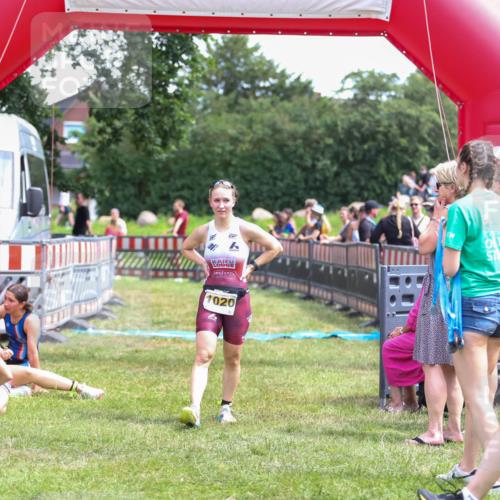 21.06.2026 - 29. Vierlanden-Triathlon Andreas Tolksdorf http://msf.ph/oto/9921281 21.06.2026 13:28:19 Ziel 684, 835 meine-sportfotos.de