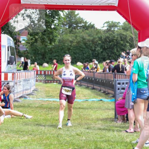 21.06.2026 - 29. Vierlanden-Triathlon Andreas Tolksdorf http://msf.ph/oto/9921283 21.06.2026 13:28:19 Ziel 684, 835 meine-sportfotos.de