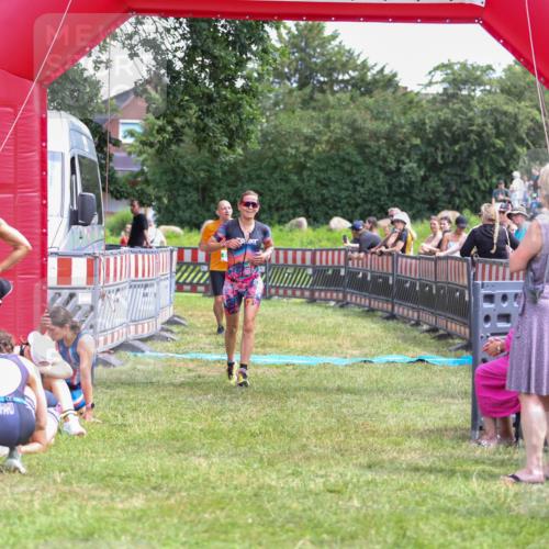 21.06.2026 - 29. Vierlanden-Triathlon Andreas Tolksdorf http://msf.ph/oto/9921292 21.06.2026 13:28:28 Ziel 38, 684, 835, 1009 meine-sportfotos.de