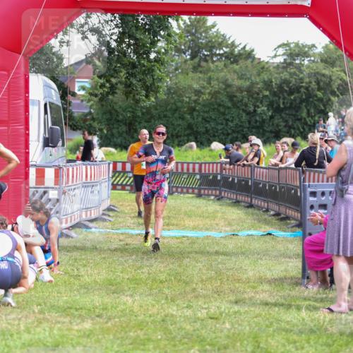 21.06.2026 - 29. Vierlanden-Triathlon Andreas Tolksdorf http://msf.ph/oto/9921293 21.06.2026 13:28:28 Ziel 38, 684, 835, 1009 meine-sportfotos.de