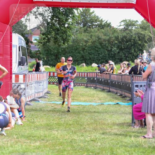 21.06.2026 - 29. Vierlanden-Triathlon Andreas Tolksdorf http://msf.ph/oto/9921294 21.06.2026 13:28:28 Ziel 38, 684, 835, 1009 meine-sportfotos.de