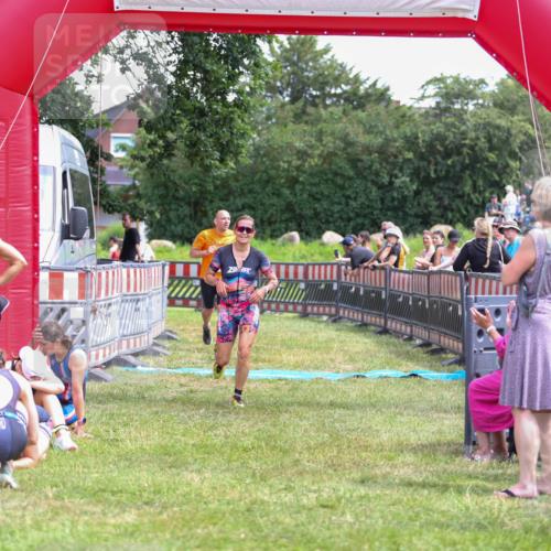 21.06.2026 - 29. Vierlanden-Triathlon Andreas Tolksdorf http://msf.ph/oto/9921296 21.06.2026 13:28:28 Ziel 38, 684, 835, 1009 meine-sportfotos.de
