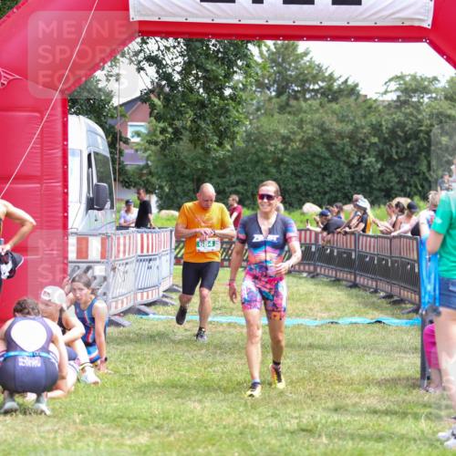 21.06.2026 - 29. Vierlanden-Triathlon Andreas Tolksdorf http://msf.ph/oto/9921309 21.06.2026 13:28:30 Ziel 38, 684, 835, 1009 meine-sportfotos.de