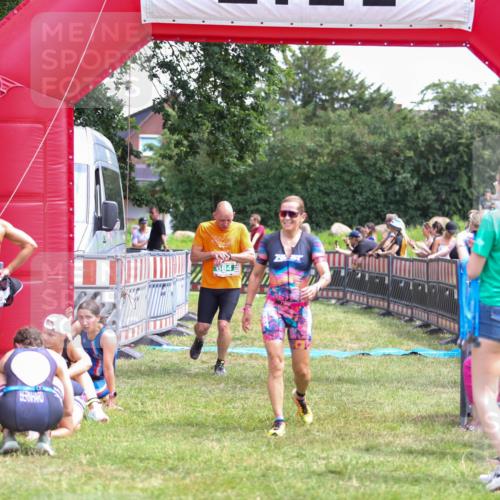 21.06.2026 - 29. Vierlanden-Triathlon Andreas Tolksdorf http://msf.ph/oto/9921310 21.06.2026 13:28:30 Ziel 38, 684, 835, 1009 meine-sportfotos.de