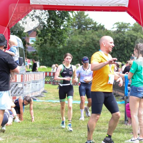 21.06.2026 - 29. Vierlanden-Triathlon Andreas Tolksdorf http://msf.ph/oto/9921315 21.06.2026 13:28:39 Ziel 38, 707, 827, 1009 meine-sportfotos.de