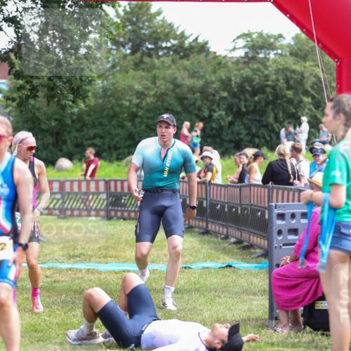 21.06.2026 - 29. Vierlanden-Triathlon Andreas Tolksdorf http://msf.ph/oto/9921338 21.06.2026 13:28:47 Ziel 707, 827, 901 meine-sportfotos.de