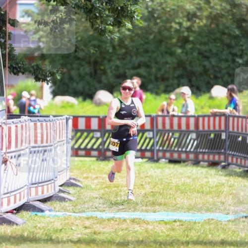 21.06.2026 - 29. Vierlanden-Triathlon Andreas Tolksdorf http://msf.ph/oto/9921434 21.06.2026 13:31:17 Ziel 1007 meine-sportfotos.de