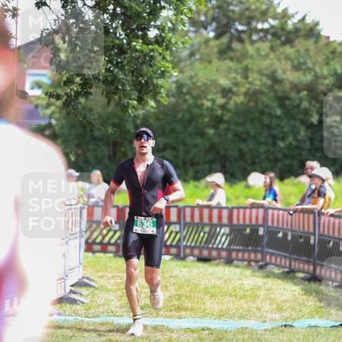 21.06.2026 - 29. Vierlanden-Triathlon Andreas Tolksdorf http://msf.ph/oto/9921480 21.06.2026 13:32:10 Ziel 636, 987 meine-sportfotos.de