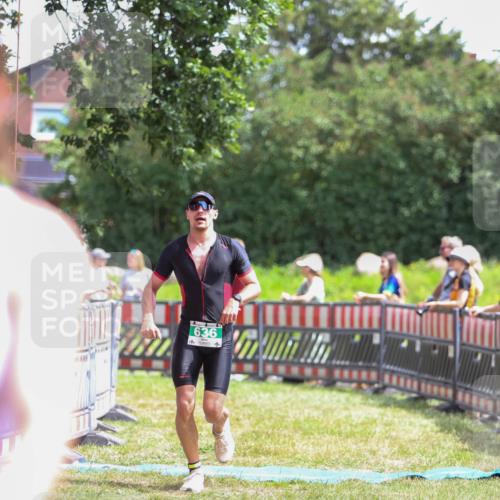 21.06.2026 - 29. Vierlanden-Triathlon Andreas Tolksdorf http://msf.ph/oto/9921481 21.06.2026 13:32:10 Ziel 636, 987 meine-sportfotos.de