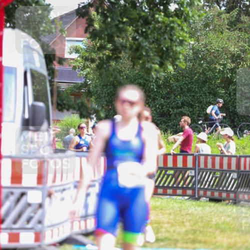 21.06.2026 - 29. Vierlanden-Triathlon Andreas Tolksdorf http://msf.ph/oto/9921491 21.06.2026 13:32:25 Ziel 769, 804, 900, 987, 1003, 1010 meine-sportfotos.de