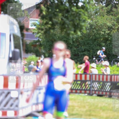 21.06.2026 - 29. Vierlanden-Triathlon Andreas Tolksdorf http://msf.ph/oto/9921492 21.06.2026 13:32:25 Ziel 769, 804, 900, 987, 1003, 1010 meine-sportfotos.de