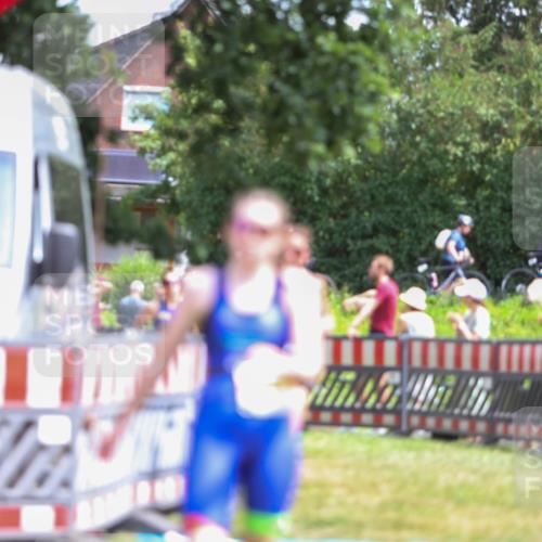 21.06.2026 - 29. Vierlanden-Triathlon Andreas Tolksdorf http://msf.ph/oto/9921493 21.06.2026 13:32:25 Ziel 769, 804, 900, 987, 1003, 1010 meine-sportfotos.de