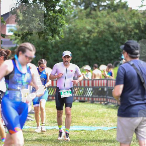 21.06.2026 - 29. Vierlanden-Triathlon Andreas Tolksdorf http://msf.ph/oto/9921501 21.06.2026 13:32:29 Ziel 683, 769, 804, 900, 986, 1003, 1010 meine-sportfotos.de