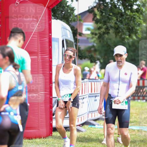 21.06.2026 - 29. Vierlanden-Triathlon Andreas Tolksdorf http://msf.ph/oto/9921505 21.06.2026 13:32:32 Ziel 683, 769, 804, 986, 1003, 1010 meine-sportfotos.de