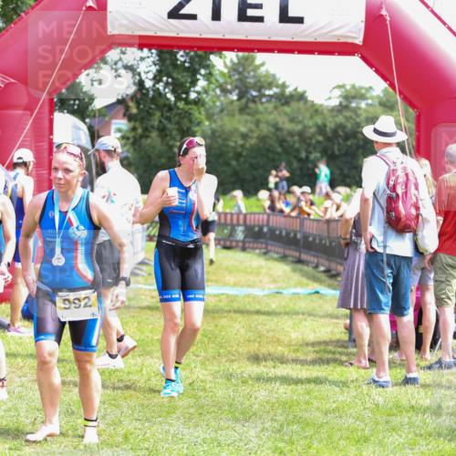 21.06.2026 - 29. Vierlanden-Triathlon Andreas Tolksdorf http://msf.ph/oto/9921524 21.06.2026 13:33:08 Ziel 172, 844, 872, 882, 897 meine-sportfotos.de