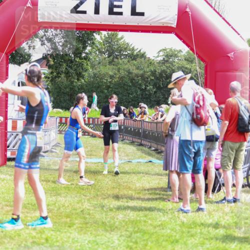 21.06.2026 - 29. Vierlanden-Triathlon Andreas Tolksdorf http://msf.ph/oto/9921529 21.06.2026 13:33:12 Ziel 172, 672, 786, 794, 844, 872, 882, 897 meine-sportfotos.de