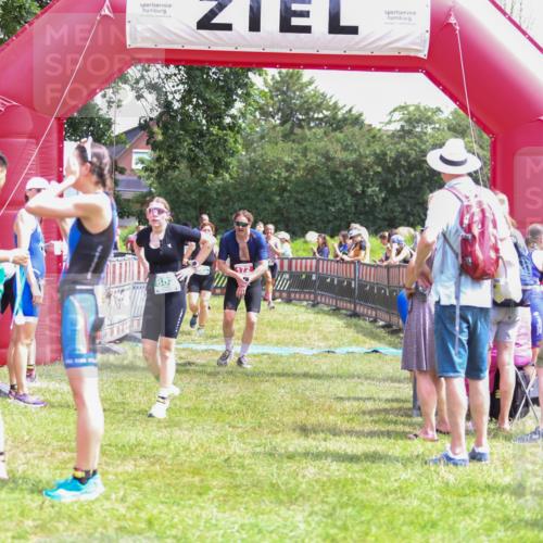 21.06.2026 - 29. Vierlanden-Triathlon Andreas Tolksdorf http://msf.ph/oto/9921531 21.06.2026 13:33:17 Ziel 172, 672, 786, 794, 872, 897 meine-sportfotos.de