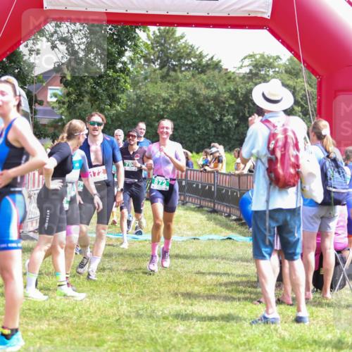 21.06.2026 - 29. Vierlanden-Triathlon Andreas Tolksdorf http://msf.ph/oto/9921539 21.06.2026 13:33:20 Ziel 172, 672, 786, 794, 872, 897 meine-sportfotos.de