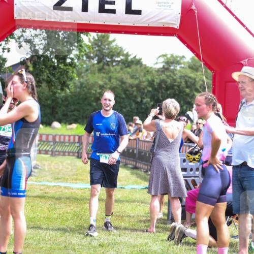 21.06.2026 - 29. Vierlanden-Triathlon Andreas Tolksdorf http://msf.ph/oto/9921546 21.06.2026 13:33:29 Ziel 59, 737, 776, 869 meine-sportfotos.de