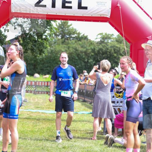 21.06.2026 - 29. Vierlanden-Triathlon Andreas Tolksdorf http://msf.ph/oto/9921551 21.06.2026 13:33:29 Ziel 59, 737, 776, 869 meine-sportfotos.de