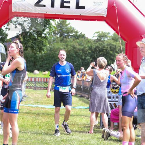21.06.2026 - 29. Vierlanden-Triathlon Andreas Tolksdorf http://msf.ph/oto/9921552 21.06.2026 13:33:29 Ziel 59, 737, 776, 869 meine-sportfotos.de