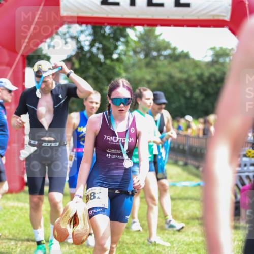 21.06.2026 - 29. Vierlanden-Triathlon Andreas Tolksdorf http://msf.ph/oto/9921556 21.06.2026 13:34:39 Ziel 171 meine-sportfotos.de