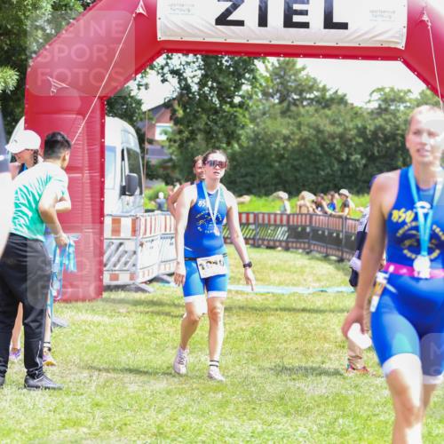 21.06.2026 - 29. Vierlanden-Triathlon Andreas Tolksdorf http://msf.ph/oto/9921566 21.06.2026 13:34:43 Ziel 171 meine-sportfotos.de