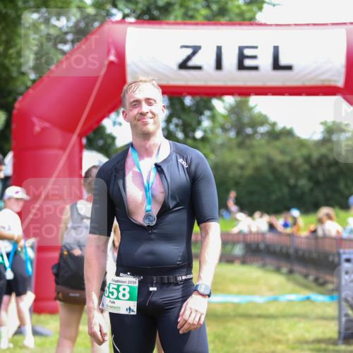21.06.2026 - 29. Vierlanden-Triathlon Andreas Tolksdorf http://msf.ph/oto/9921594 21.06.2026 13:35:41 Ziel  meine-sportfotos.de