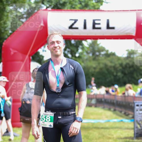 21.06.2026 - 29. Vierlanden-Triathlon Andreas Tolksdorf http://msf.ph/oto/9921597 21.06.2026 13:35:42 Ziel  meine-sportfotos.de