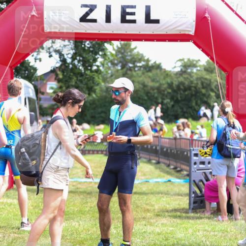 21.06.2026 - 29. Vierlanden-Triathlon Andreas Tolksdorf http://msf.ph/oto/9921603 21.06.2026 13:35:53 Ziel 278, 687, 723 meine-sportfotos.de