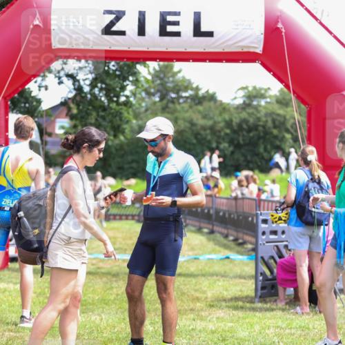 21.06.2026 - 29. Vierlanden-Triathlon Andreas Tolksdorf http://msf.ph/oto/9921606 21.06.2026 13:35:53 Ziel 278, 687, 723 meine-sportfotos.de