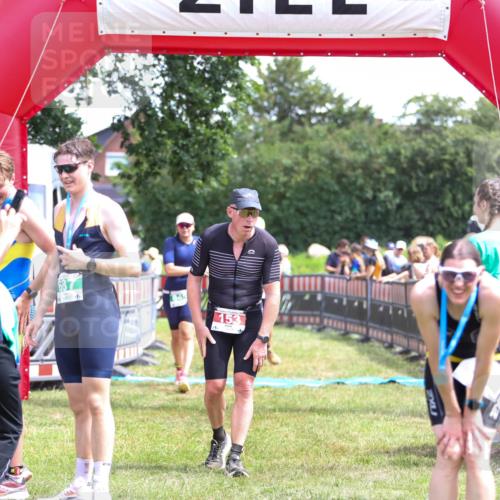 21.06.2026 - 29. Vierlanden-Triathlon Andreas Tolksdorf http://msf.ph/oto/9921624 21.06.2026 13:36:14 Ziel 5, 845 meine-sportfotos.de