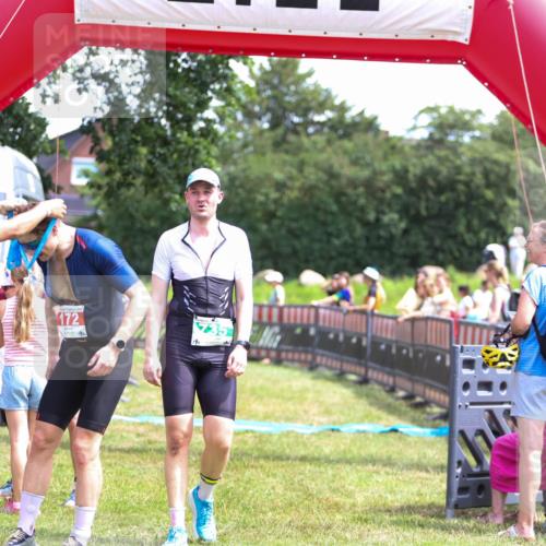 21.06.2026 - 29. Vierlanden-Triathlon Andreas Tolksdorf http://msf.ph/oto/9921643 21.06.2026 13:36:44 Ziel  meine-sportfotos.de