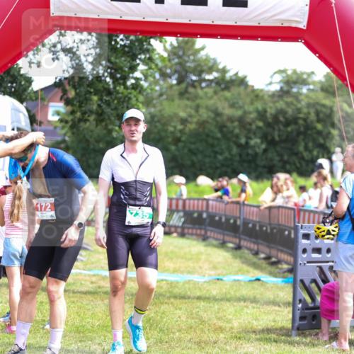 21.06.2026 - 29. Vierlanden-Triathlon Andreas Tolksdorf http://msf.ph/oto/9921644 21.06.2026 13:36:44 Ziel  meine-sportfotos.de