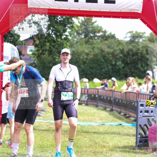 21.06.2026 - 29. Vierlanden-Triathlon Andreas Tolksdorf http://msf.ph/oto/9921646 21.06.2026 13:36:44 Ziel  meine-sportfotos.de