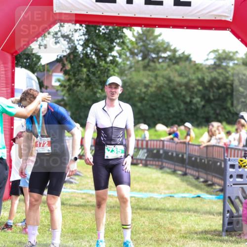 21.06.2026 - 29. Vierlanden-Triathlon Andreas Tolksdorf http://msf.ph/oto/9921648 21.06.2026 13:36:44 Ziel  meine-sportfotos.de