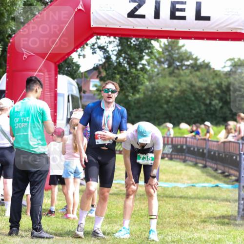 21.06.2026 - 29. Vierlanden-Triathlon Andreas Tolksdorf http://msf.ph/oto/9921657 21.06.2026 13:36:46 Ziel  meine-sportfotos.de