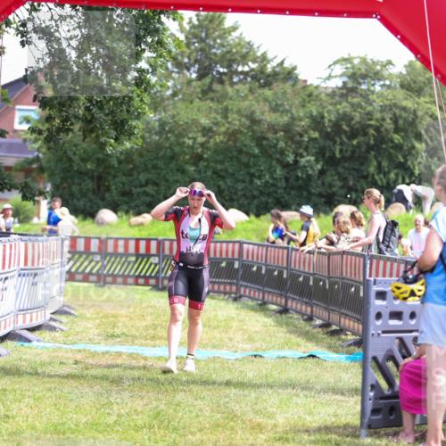 21.06.2026 - 29. Vierlanden-Triathlon Andreas Tolksdorf http://msf.ph/oto/9921687 21.06.2026 13:37:43 Ziel 846, 870, 1002 meine-sportfotos.de