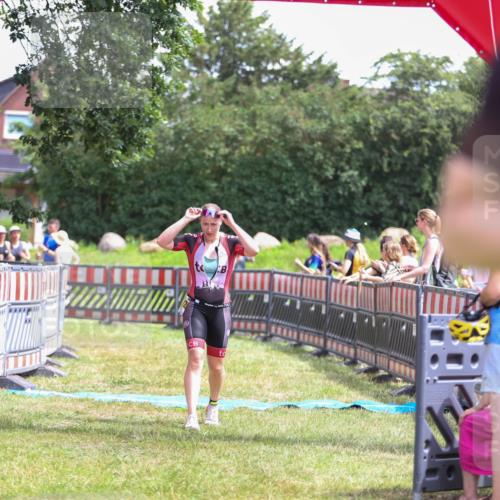 21.06.2026 - 29. Vierlanden-Triathlon Andreas Tolksdorf http://msf.ph/oto/9921691 21.06.2026 13:37:44 Ziel 846, 870, 1002 meine-sportfotos.de