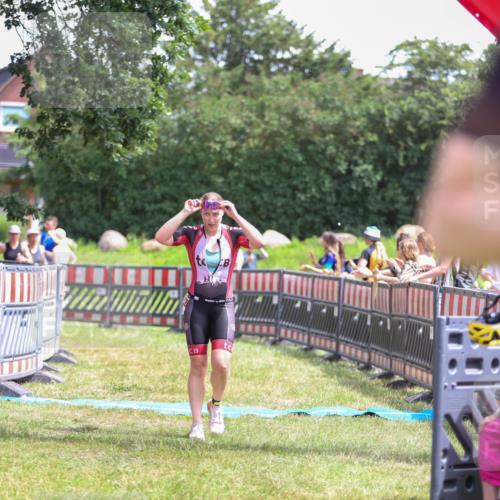 21.06.2026 - 29. Vierlanden-Triathlon Andreas Tolksdorf http://msf.ph/oto/9921694 21.06.2026 13:37:44 Ziel 846, 870, 1002 meine-sportfotos.de