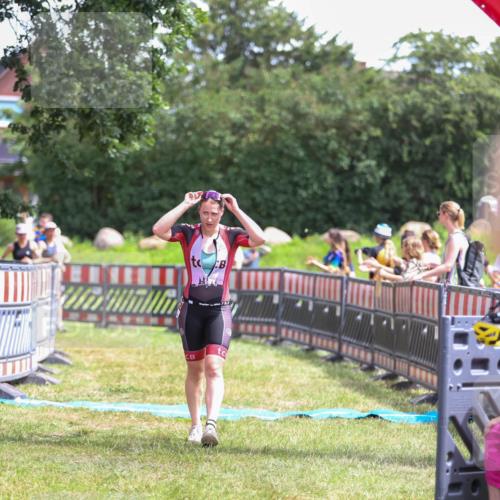 21.06.2026 - 29. Vierlanden-Triathlon Andreas Tolksdorf http://msf.ph/oto/9921696 21.06.2026 13:37:44 Ziel 846, 870, 1002 meine-sportfotos.de