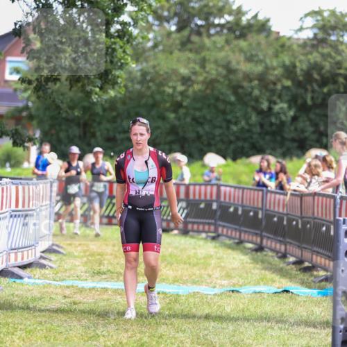 21.06.2026 - 29. Vierlanden-Triathlon Andreas Tolksdorf http://msf.ph/oto/9921699 21.06.2026 13:37:45 Ziel 846, 870, 1002 meine-sportfotos.de