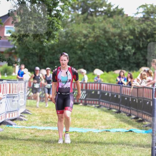 21.06.2026 - 29. Vierlanden-Triathlon Andreas Tolksdorf http://msf.ph/oto/9921701 21.06.2026 13:37:45 Ziel 846, 870, 1002 meine-sportfotos.de