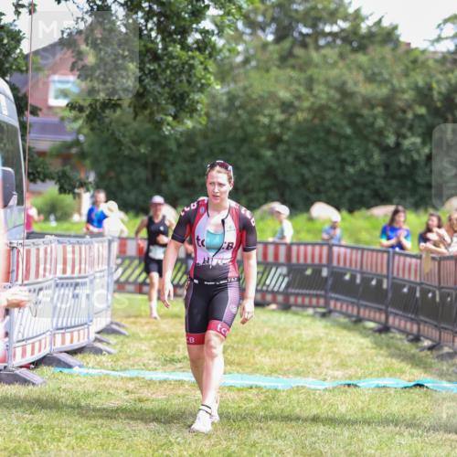 21.06.2026 - 29. Vierlanden-Triathlon Andreas Tolksdorf http://msf.ph/oto/9921708 21.06.2026 13:37:45 Ziel 846, 870, 1002 meine-sportfotos.de