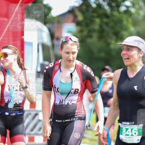 21.06.2026 - 29. Vierlanden-Triathlon Andreas Tolksdorf http://msf.ph/oto/9921718 21.06.2026 13:37:58 Ziel 720, 863, 997 meine-sportfotos.de