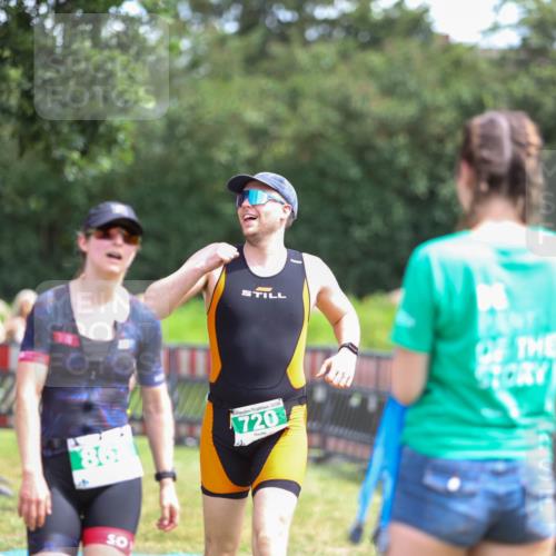 21.06.2026 - 29. Vierlanden-Triathlon Andreas Tolksdorf http://msf.ph/oto/9921730 21.06.2026 13:38:01 Ziel 720, 863, 997 meine-sportfotos.de