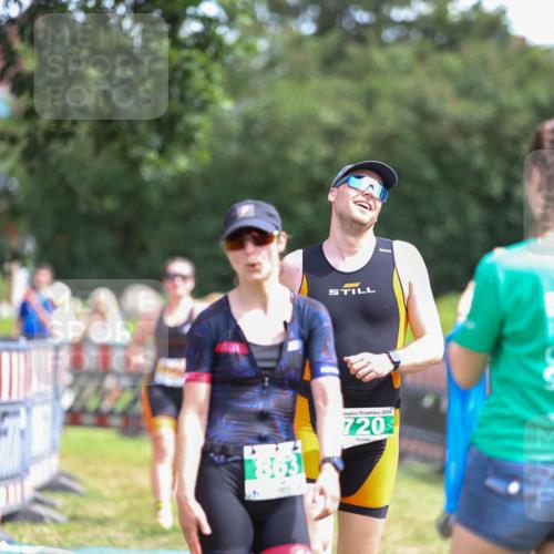 21.06.2026 - 29. Vierlanden-Triathlon Andreas Tolksdorf http://msf.ph/oto/9921733 21.06.2026 13:38:02 Ziel 720, 863, 997 meine-sportfotos.de
