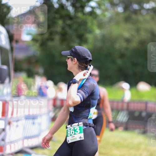 21.06.2026 - 29. Vierlanden-Triathlon Andreas Tolksdorf http://msf.ph/oto/9921738 21.06.2026 13:38:05 Ziel 997 meine-sportfotos.de