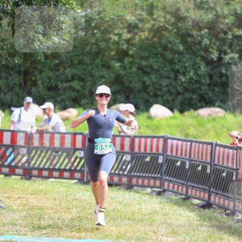 21.06.2026 - 29. Vierlanden-Triathlon Andreas Tolksdorf http://msf.ph/oto/9921751 21.06.2026 13:38:28 Ziel 763, 854 meine-sportfotos.de